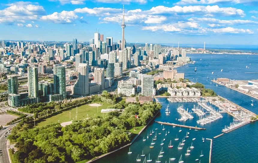 Торонто — один из самых известных городов Канады