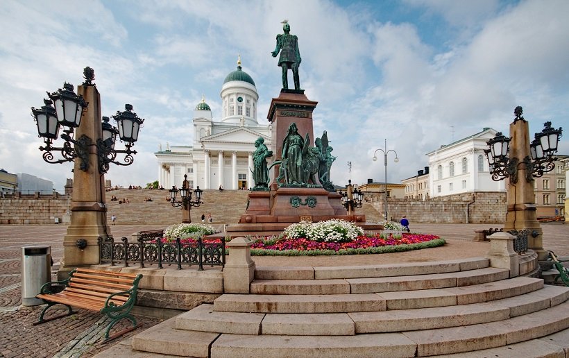 Сенатская площадь в городе Хельсинки, Финляндия