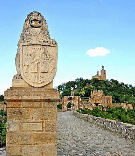 Крепость Царевец, расположенная в Велико-Тырново