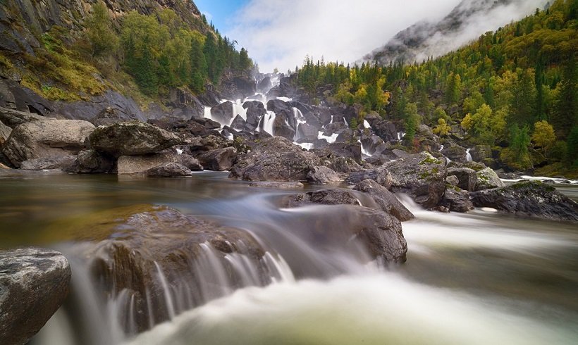 Большой Чульчинский водопад - каскадная громада с высотой падения 160 м
