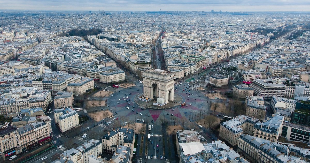 Как получить деловую визу во Францию в 2023