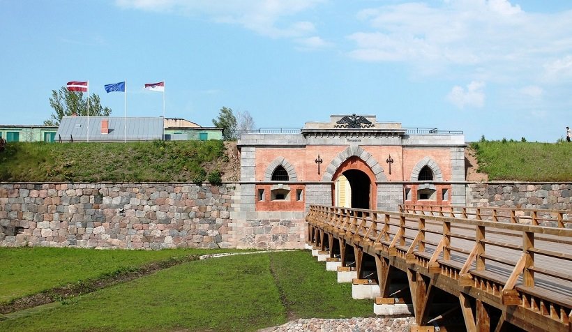 Даугавпилсская крепость — один из последних сохранившихся в Европе бастионов