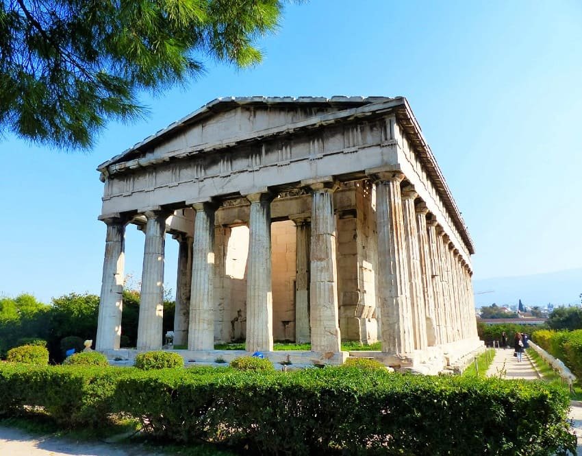 Агора — один из самых хорошо сохранившихся храмов времен Древней Греции