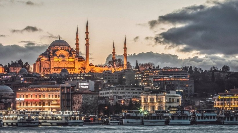 Стамбул - самый большой город Турции