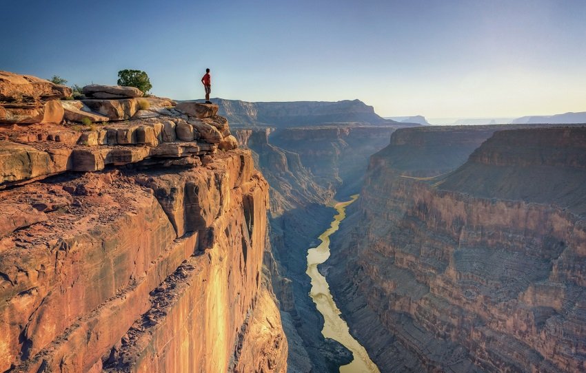 Гранд-Каньон в Аризоне — один из самых глубоких каньонов в мире