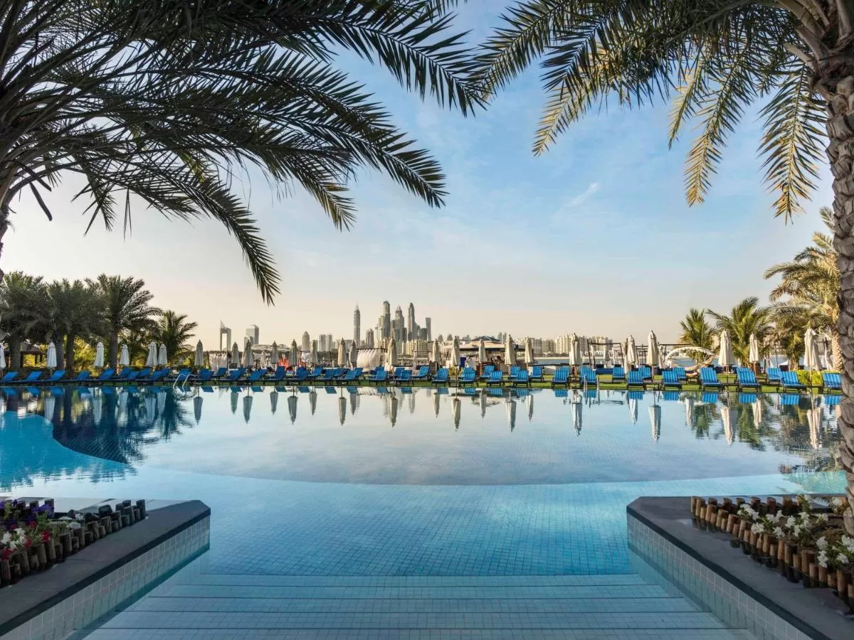 Риксос пальм Дубай. Дубай Rixos the Palm Dubai 5. Отель Rixos the Palm Dubai Hotel & Suites. Rixos Palm Jumeirah 5 Дубай.